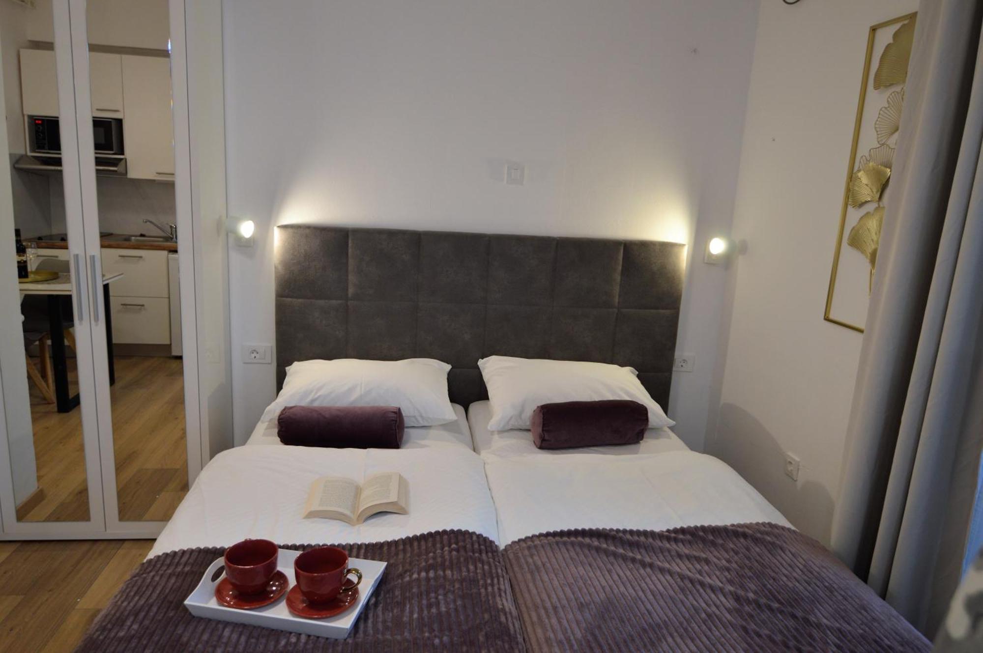Apartments Amari Starigrad Paklenica Quarto foto